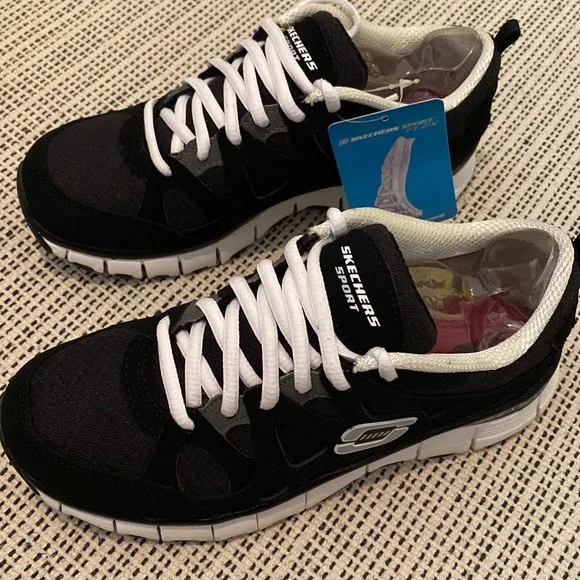 Skechers Shoes Skechers Sport Flex Sneakers Size 5 2 Black And
